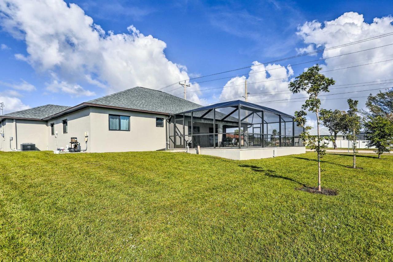 Central Cape Coral House With Private Screened Pool! Exterior photo